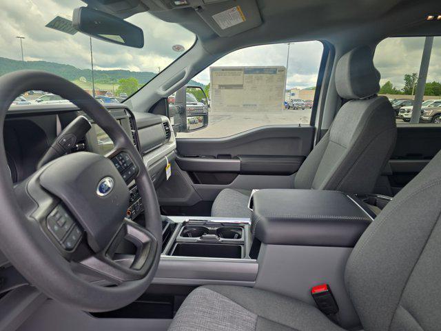 new 2025 Ford F-450 car, priced at $83,590