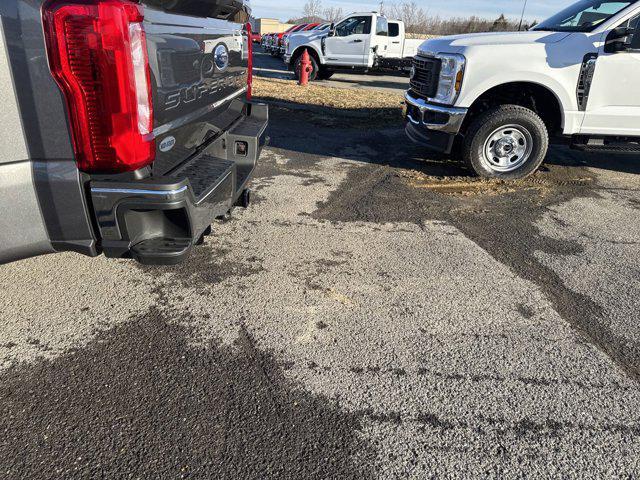 new 2025 Ford F-350 car, priced at $67,725