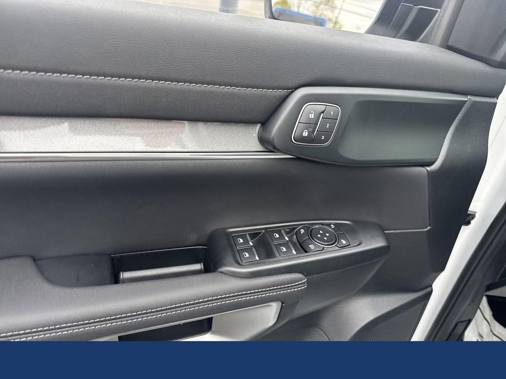 new 2025 Ford Ranger car, priced at $49,035