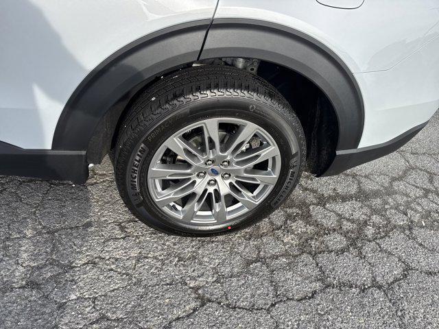 new 2025 Ford Explorer car, priced at $52,216