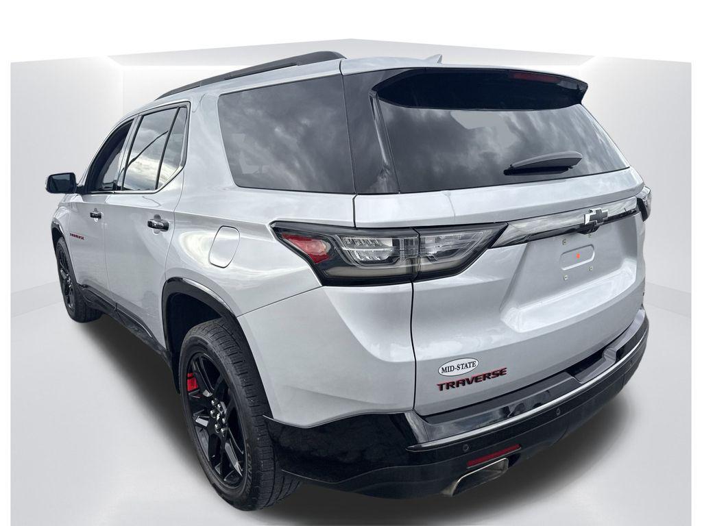 used 2021 Chevrolet Traverse car, priced at $29,364