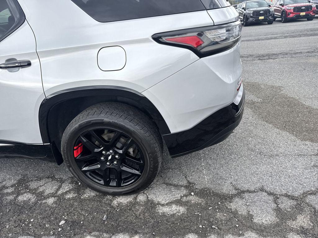 used 2021 Chevrolet Traverse car, priced at $29,364