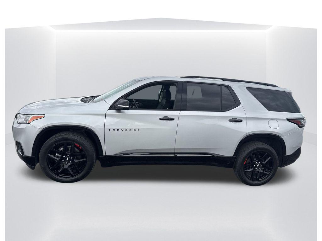 used 2021 Chevrolet Traverse car, priced at $29,364
