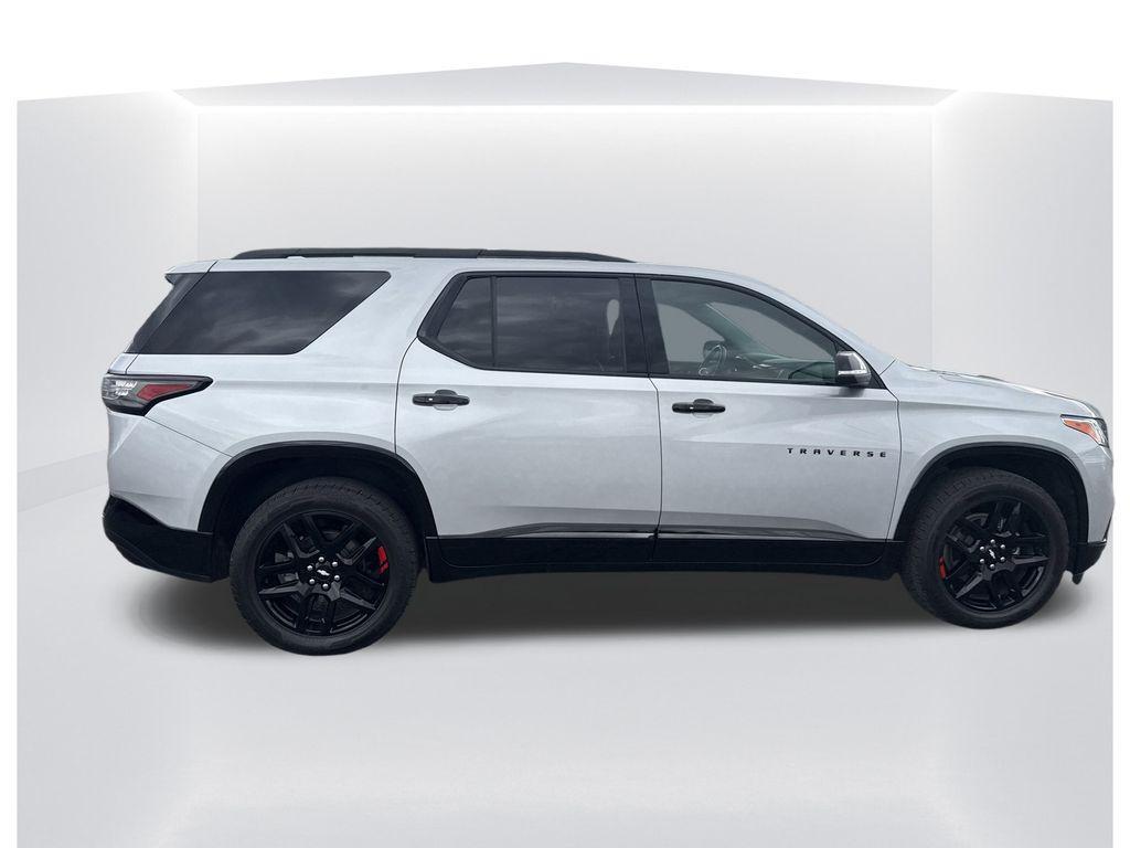 used 2021 Chevrolet Traverse car, priced at $29,364