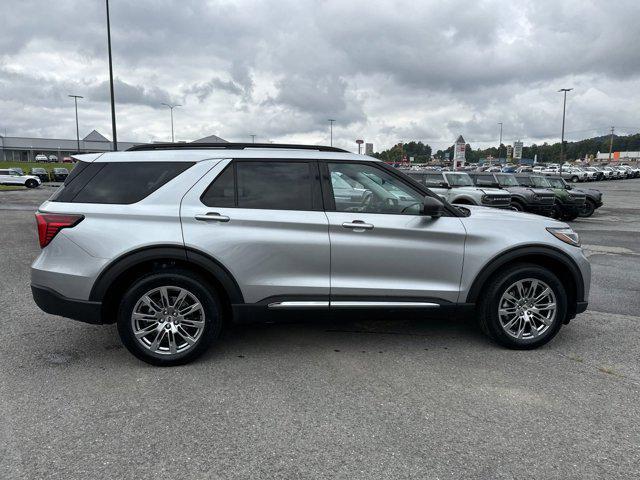 new 2025 Ford Explorer car, priced at $47,722