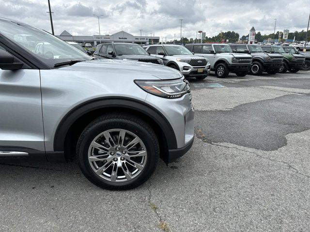 new 2025 Ford Explorer car, priced at $47,722