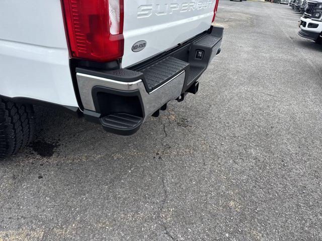 new 2025 Ford F-350 car, priced at $55,988
