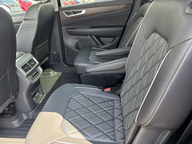 used 2024 Volkswagen Atlas car, priced at $38,434