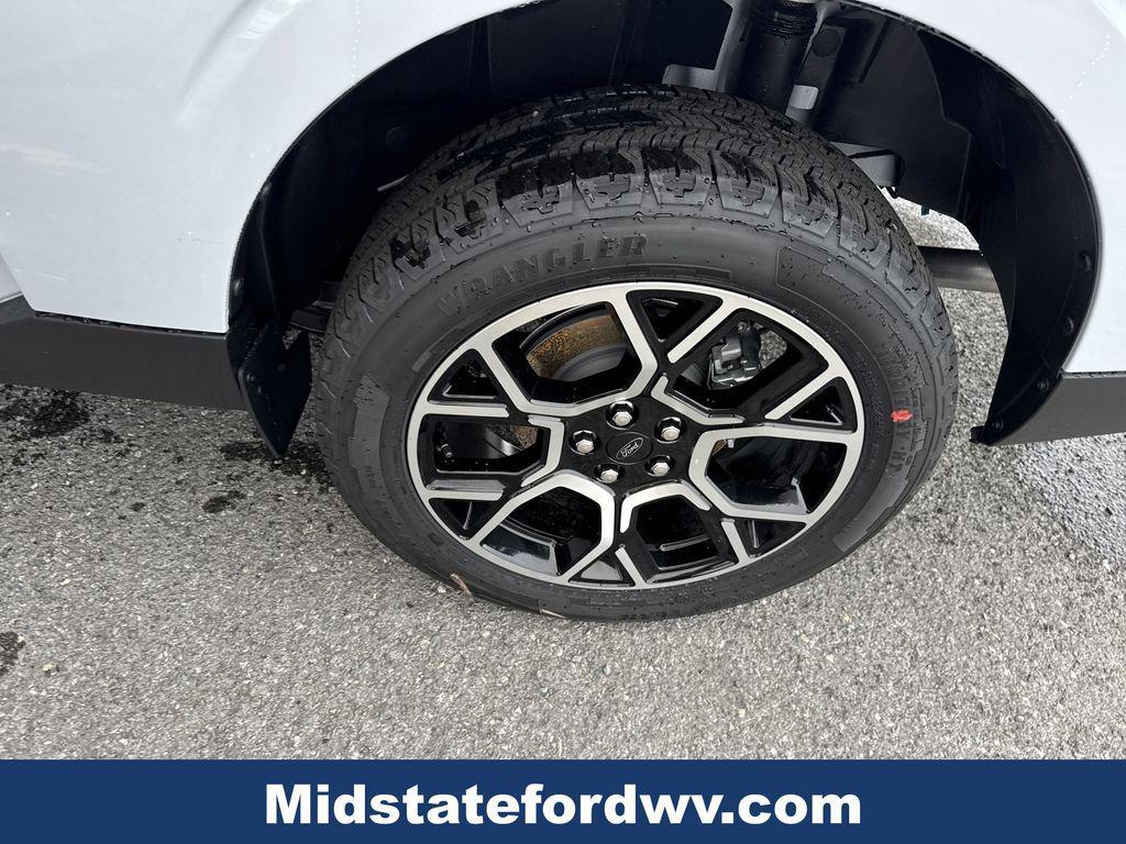 new 2025 Ford Maverick car, priced at $36,968