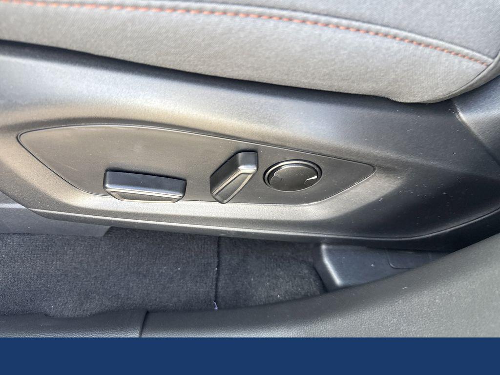 new 2025 Ford Explorer car, priced at $40,499