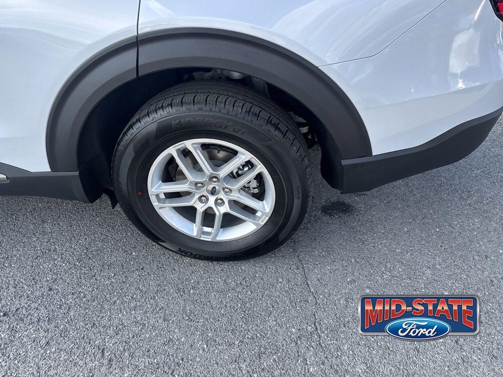 new 2025 Ford Explorer car, priced at $41,645