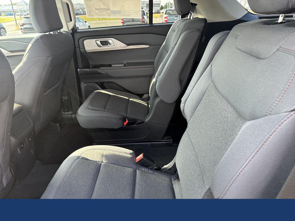 new 2025 Ford Explorer car, priced at $40,499