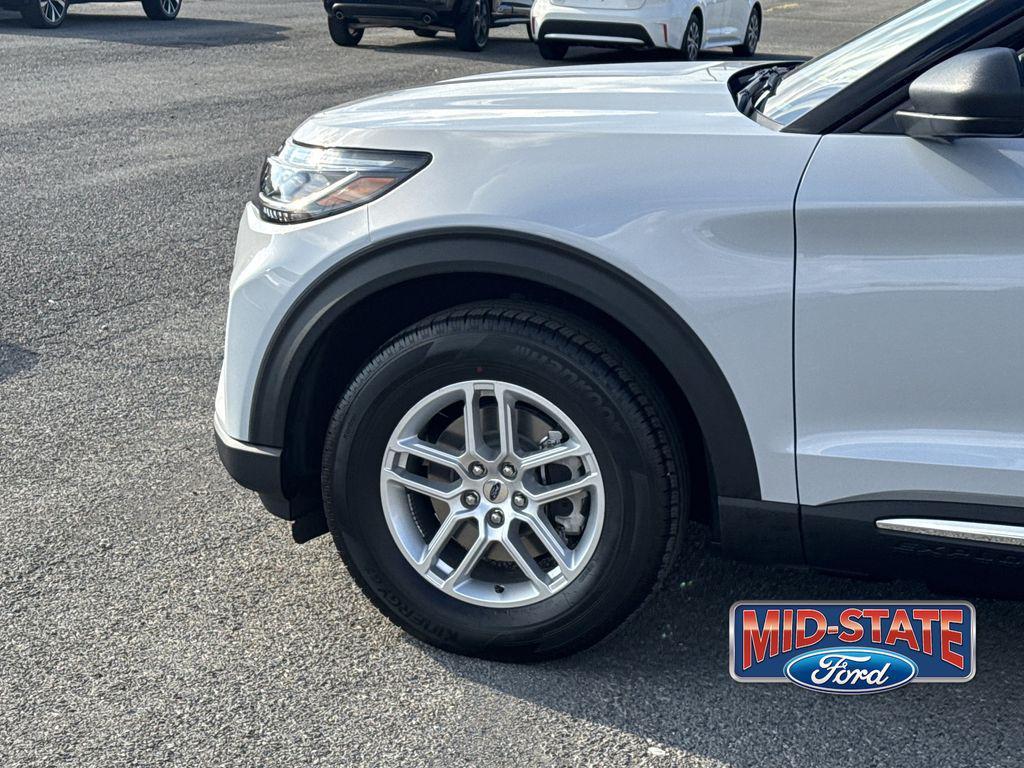 new 2025 Ford Explorer car, priced at $41,645