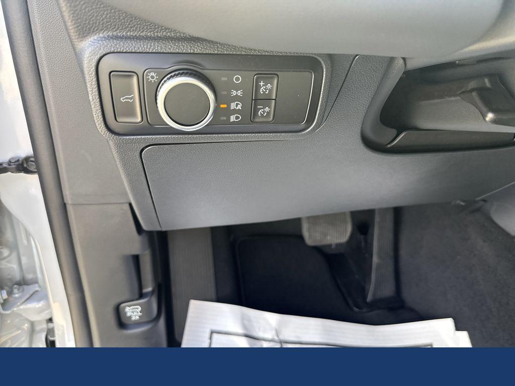 new 2025 Ford Explorer car, priced at $40,499