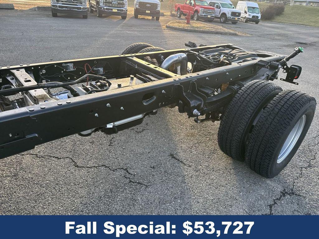 new 2024 Ford F-350 car, priced at $60,227