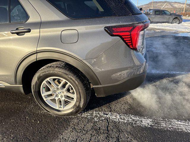 new 2025 Ford Explorer car, priced at $41,905