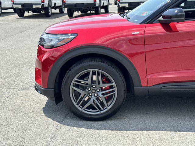 new 2025 Ford Explorer car, priced at $50,326