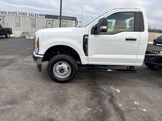 new 2025 Ford F-350 car, priced at $56,410