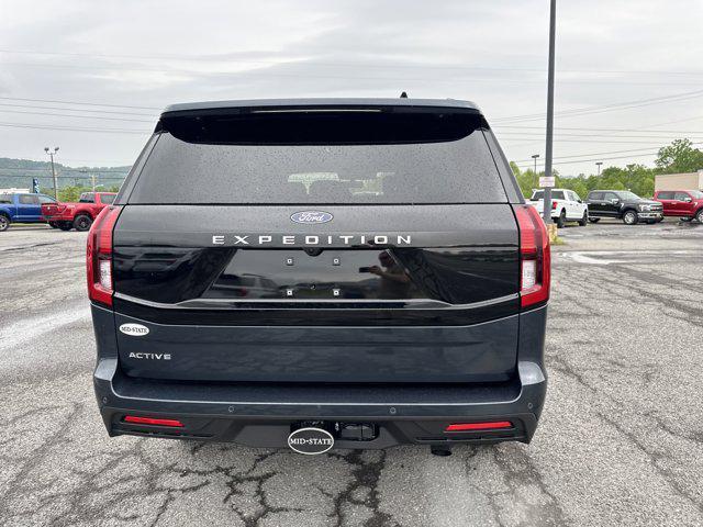 new 2025 Ford Expedition car, priced at $69,617