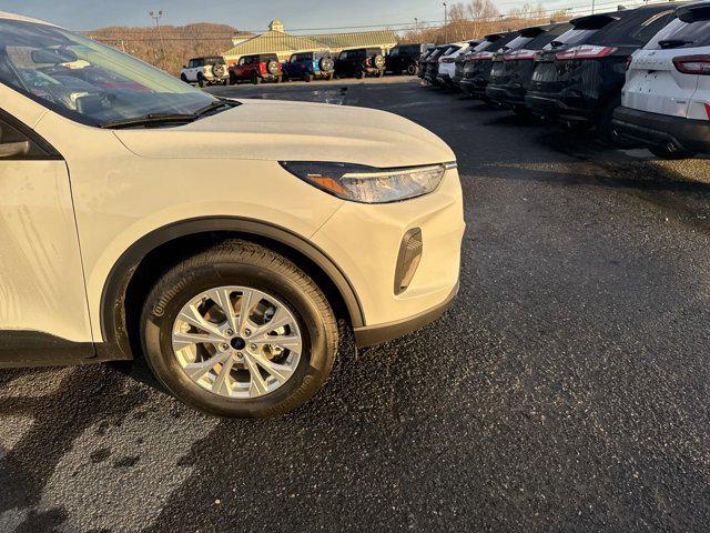 new 2025 Ford Escape car, priced at $32,545