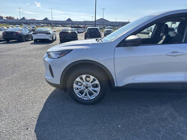 new 2025 Ford Escape car, priced at $29,999