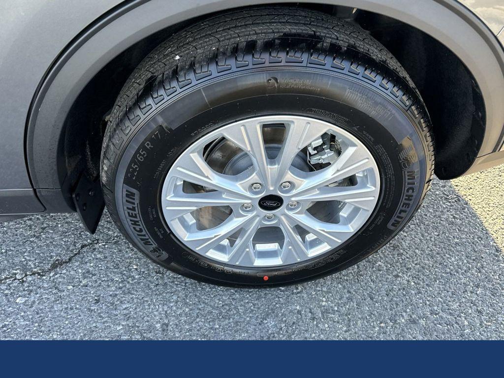 new 2024 Ford Escape car, priced at $29,999