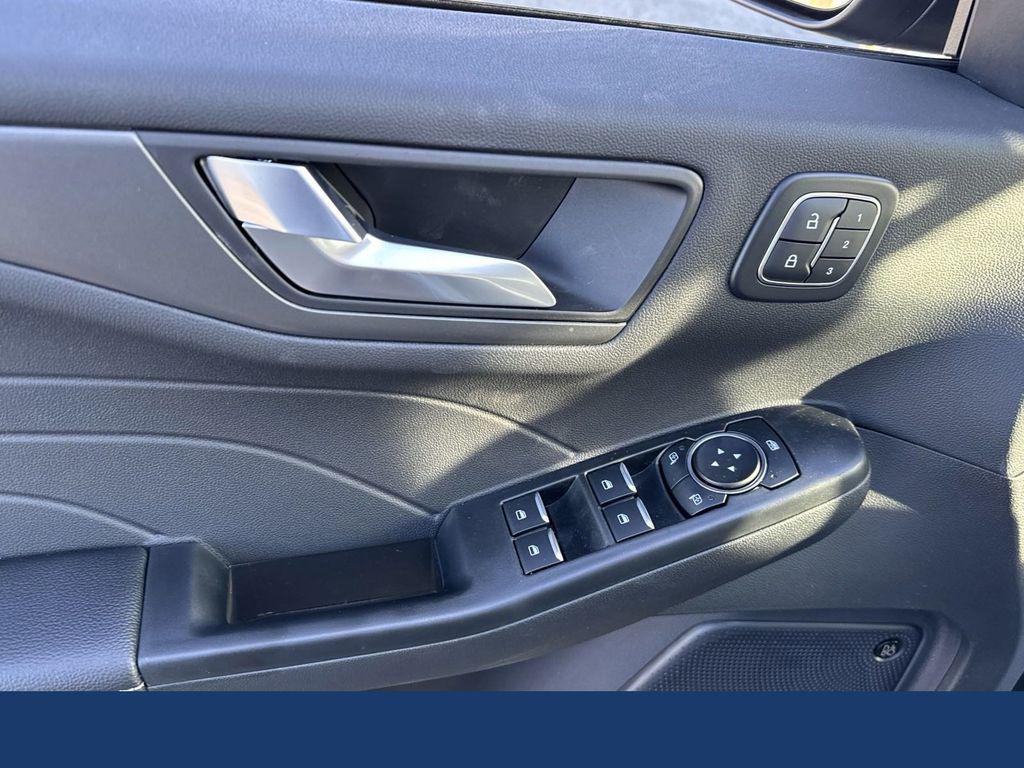 new 2024 Ford Escape car, priced at $29,999