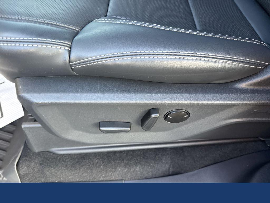 new 2025 Ford Expedition car, priced at $83,925