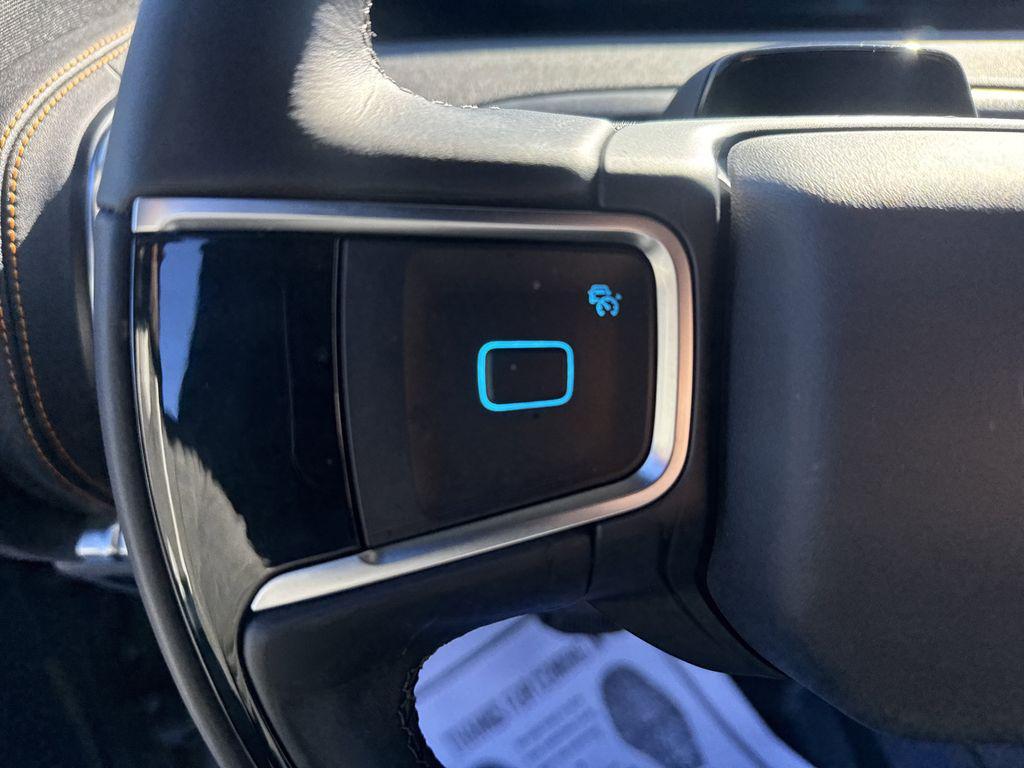 new 2025 Ford Expedition car, priced at $82,720