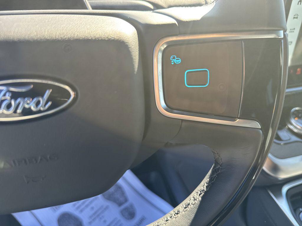 new 2025 Ford Expedition car, priced at $82,720