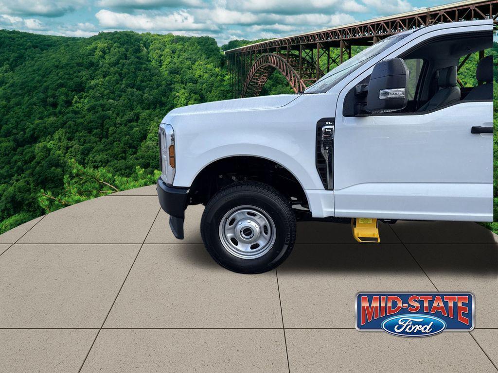 new 2025 Ford F-250 car, priced at $44,673