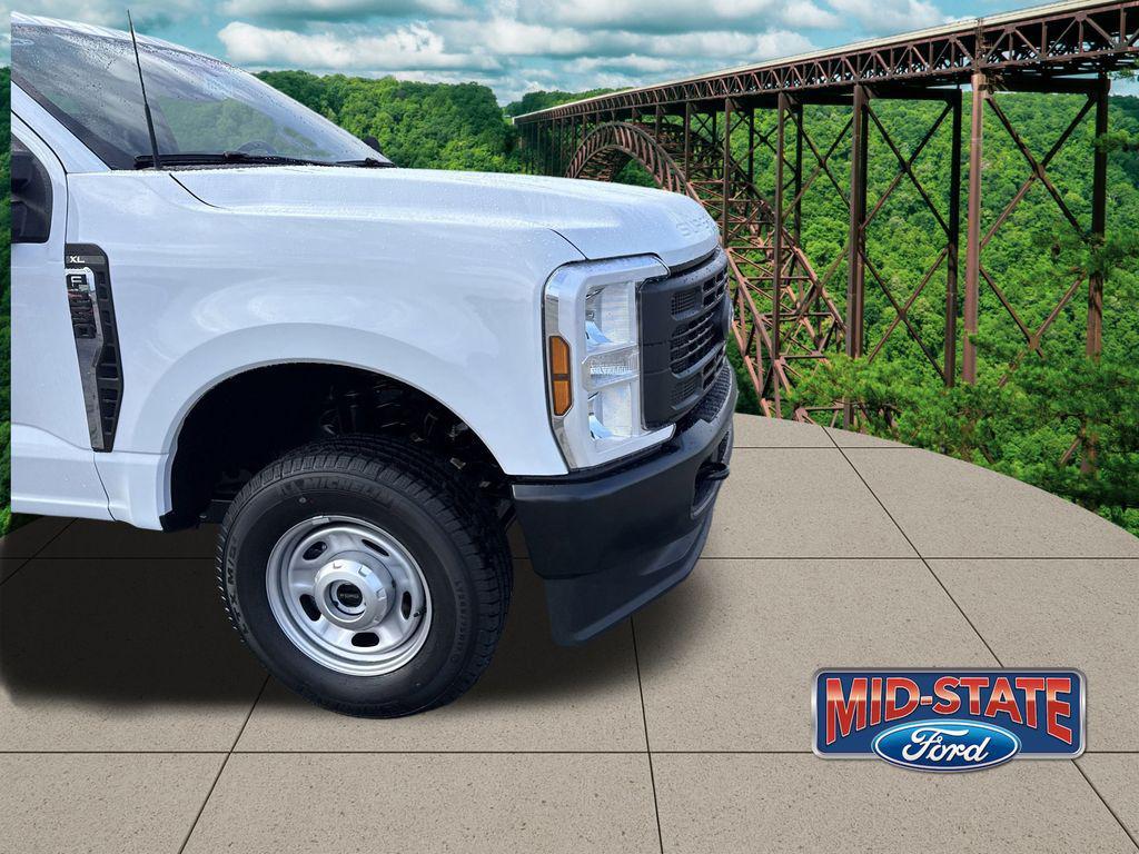 new 2025 Ford F-250 car, priced at $44,673