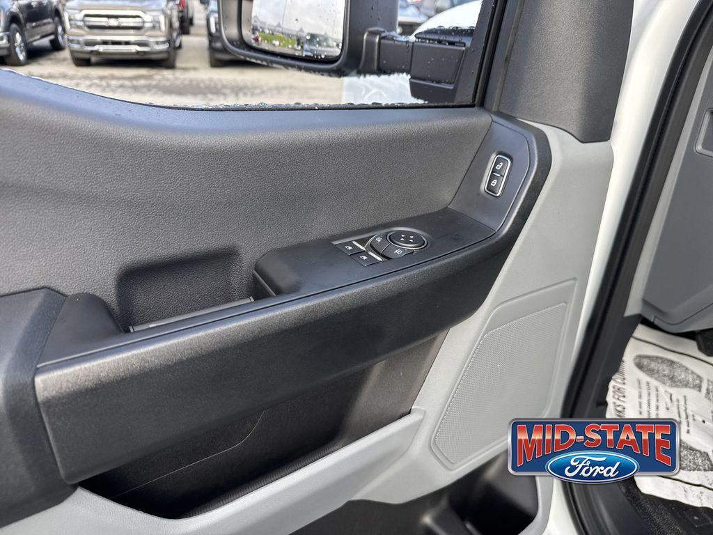 new 2025 Ford F-250 car, priced at $44,673