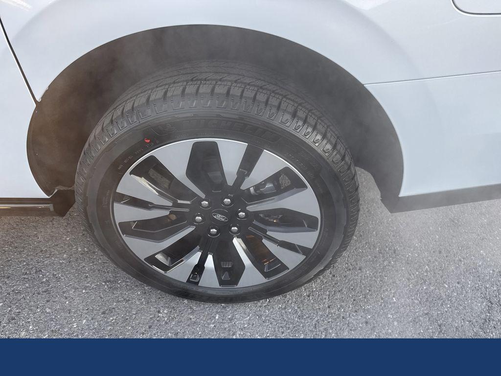 new 2025 Ford Expedition Max car, priced at $82,525