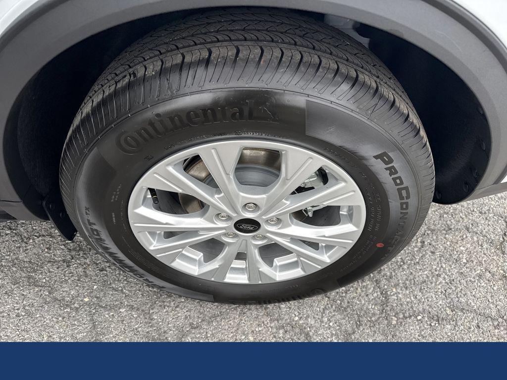 new 2026 Ford Escape car, priced at $32,449