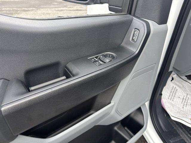 new 2025 Ford F-350 car, priced at $55,000