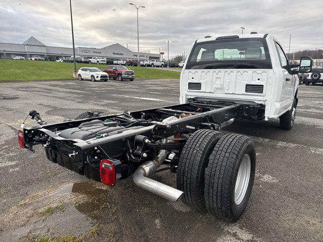 new 2025 Ford F-350 car, priced at $55,000