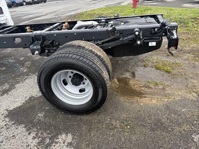 new 2025 Ford F-350 car, priced at $55,000