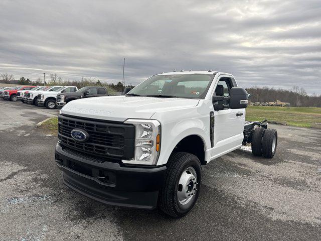 new 2025 Ford F-350 car, priced at $55,000