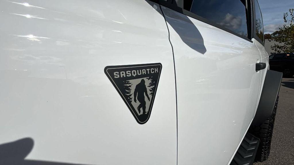 used 2025 Ford Bronco car, priced at $47,977