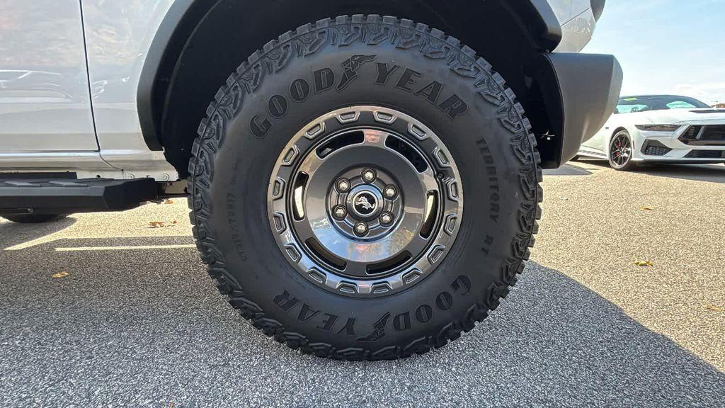 used 2025 Ford Bronco car, priced at $47,977