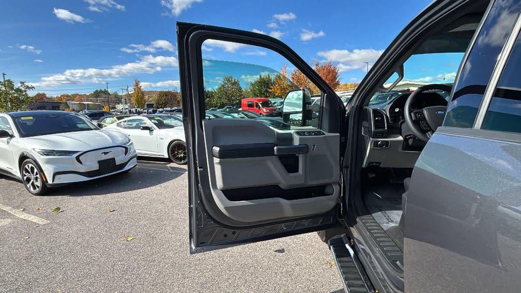 used 2022 Ford F-250 car, priced at $39,977