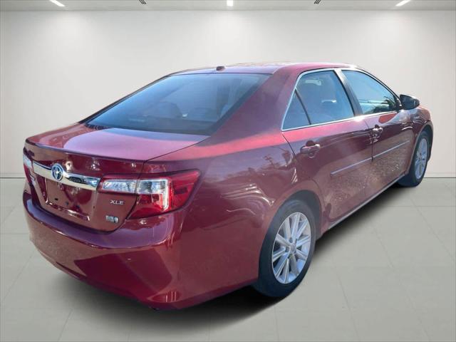 used 2014 Toyota Camry Hybrid car, priced at $12,377