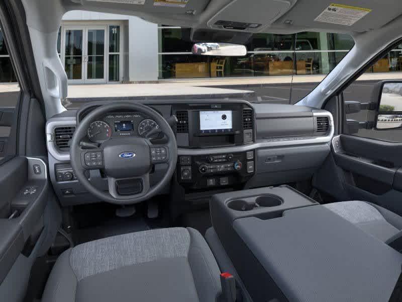 new 2025 Ford F-350 car, priced at $52,574