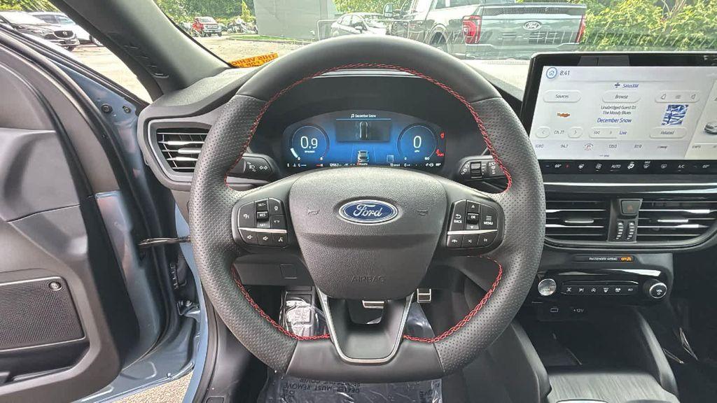 used 2023 Ford Escape car, priced at $30,377