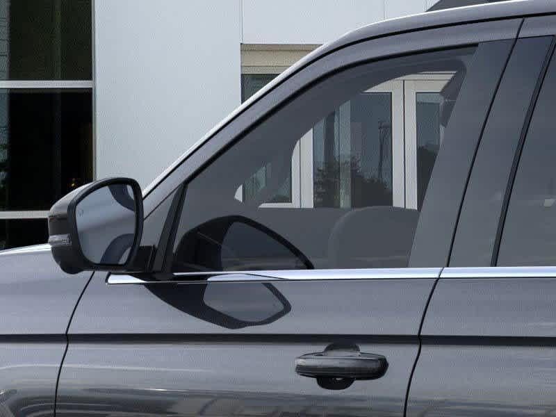 new 2025 Ford Expedition car, priced at $90,435