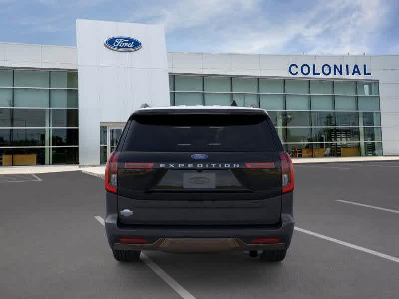 new 2025 Ford Expedition car, priced at $90,435