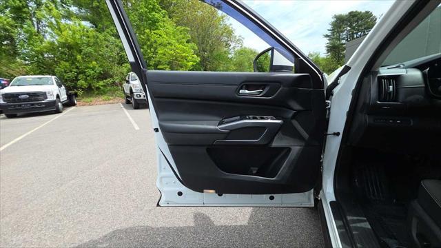 used 2022 Nissan Pathfinder car, priced at $31,377