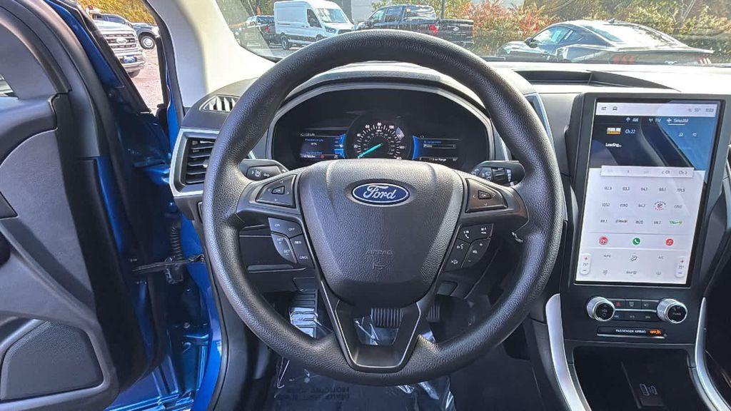 used 2024 Ford Edge car, priced at $28,777