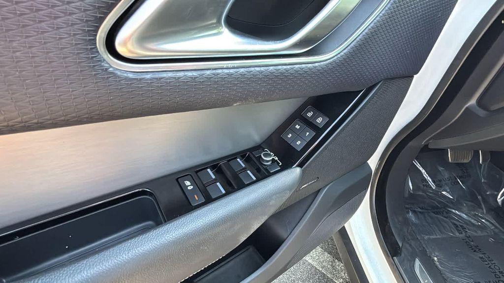 used 2021 Land Rover Range Rover Velar car, priced at $34,577